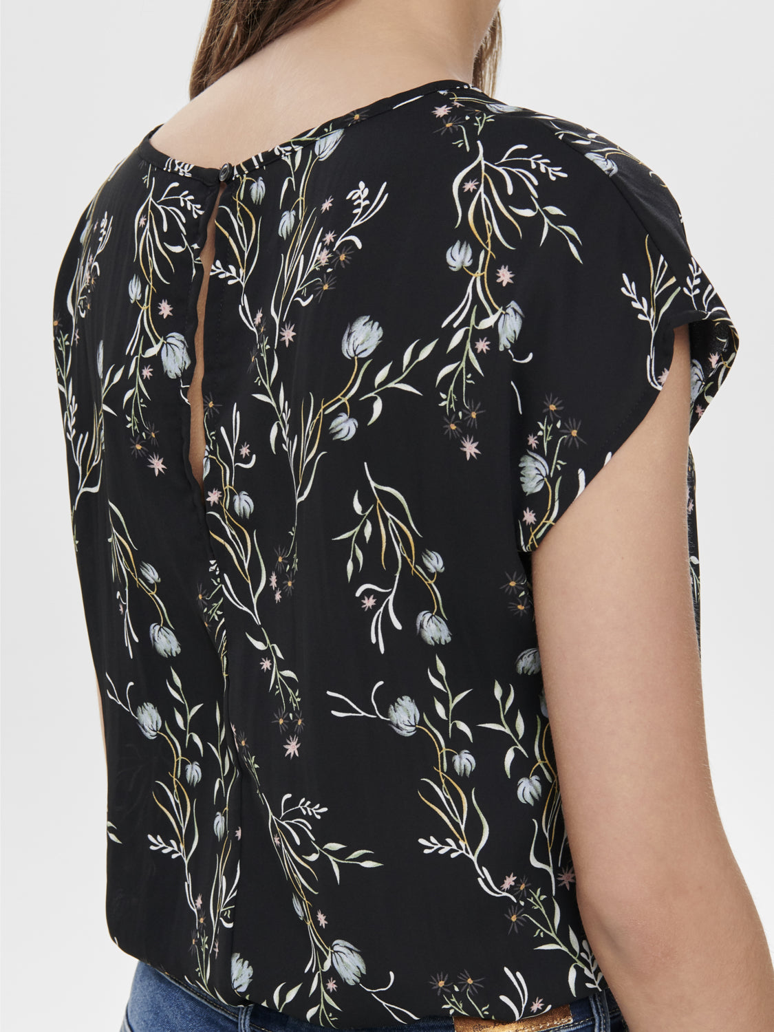 Polera Jacqueline De Yongwin Treats S/S O-Neck Estampado Field Flowers