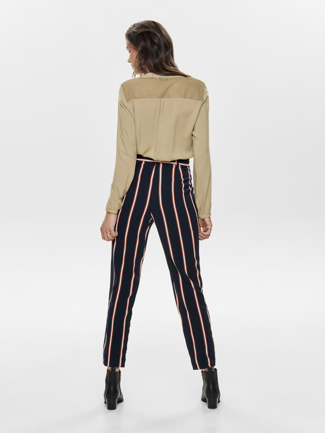 Pantalon Onlpiper Hw Paperbag c/ Líneas Perla