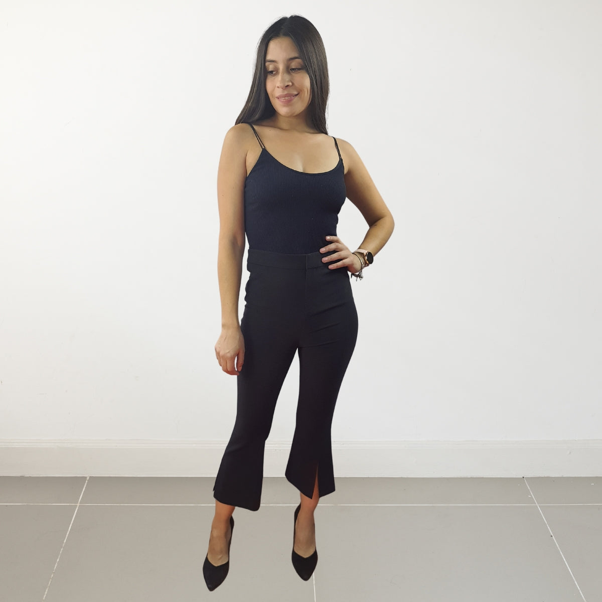 Pantalon Vero Moda Negro Style FLIP 7/8 S/B PANTS(HH)