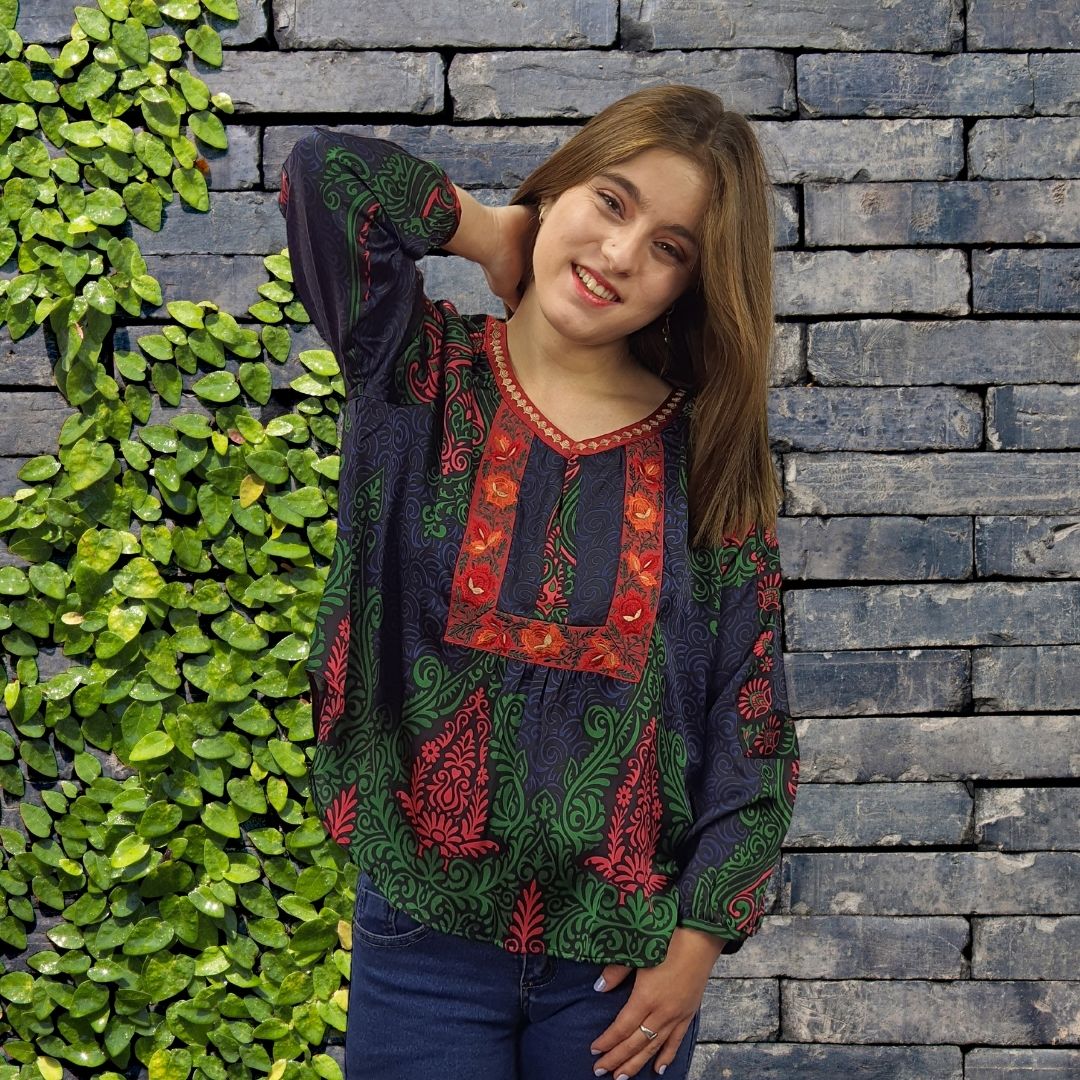 Blusa Rapsodia Kulum Zhou Sari Negro