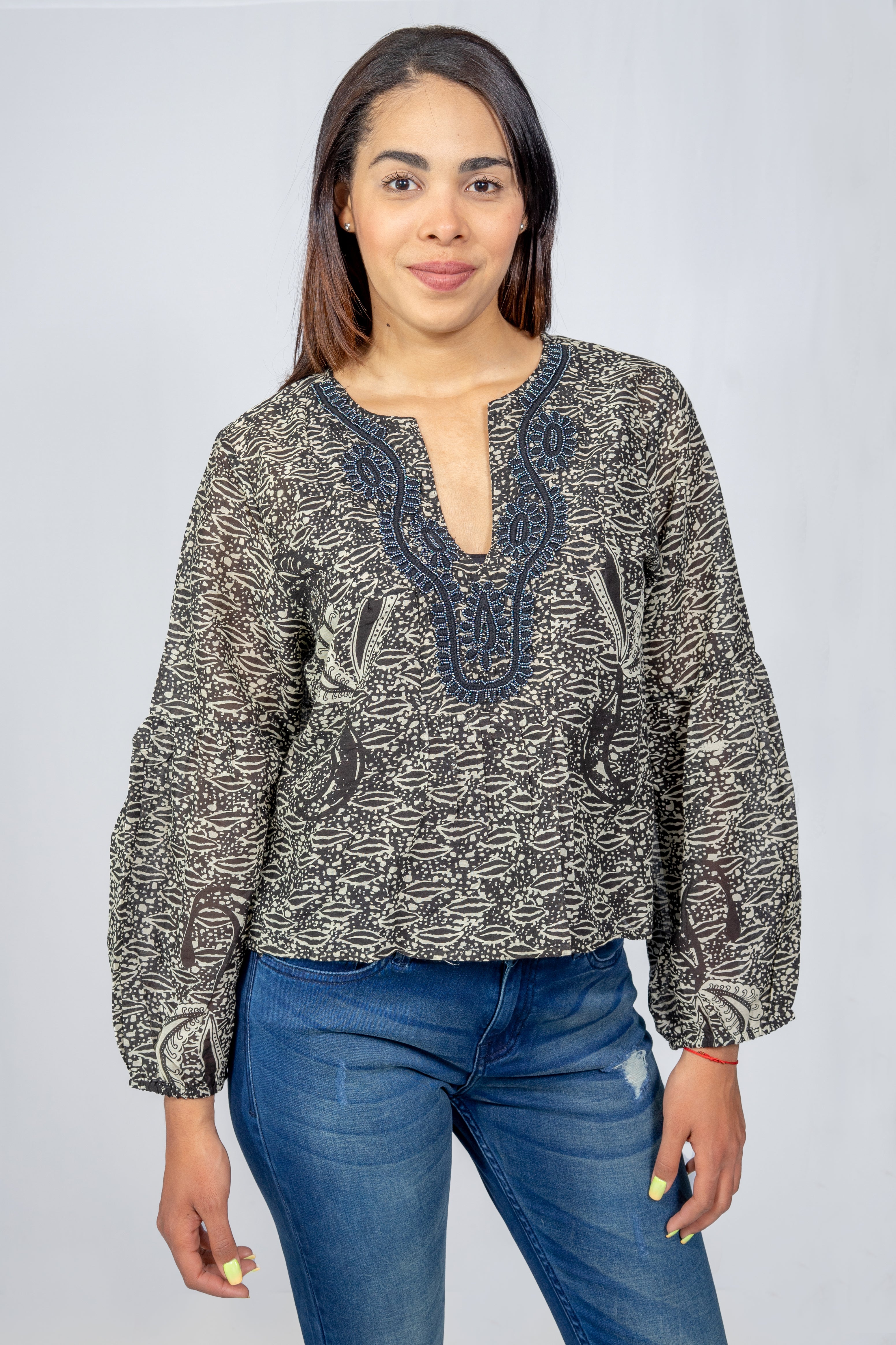 Blusa Rapsodia Kiss Negro