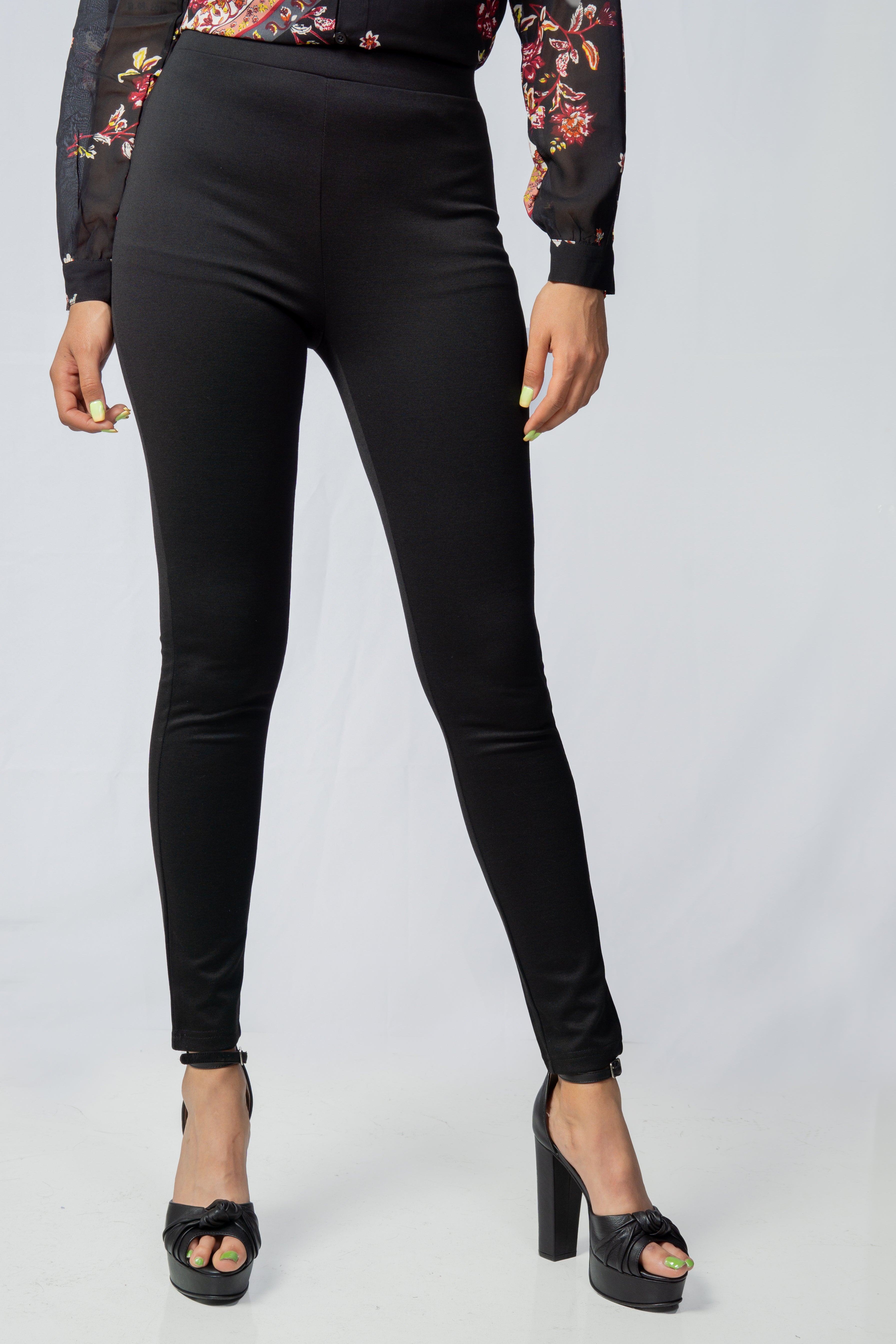 Calza Jaqueline de Yong Color Negro