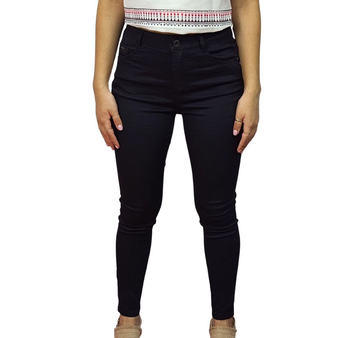 Pantalon  Vero Moda Negro  Style PROSPECT 9/10 MW X-SLIM JEANS(NR)