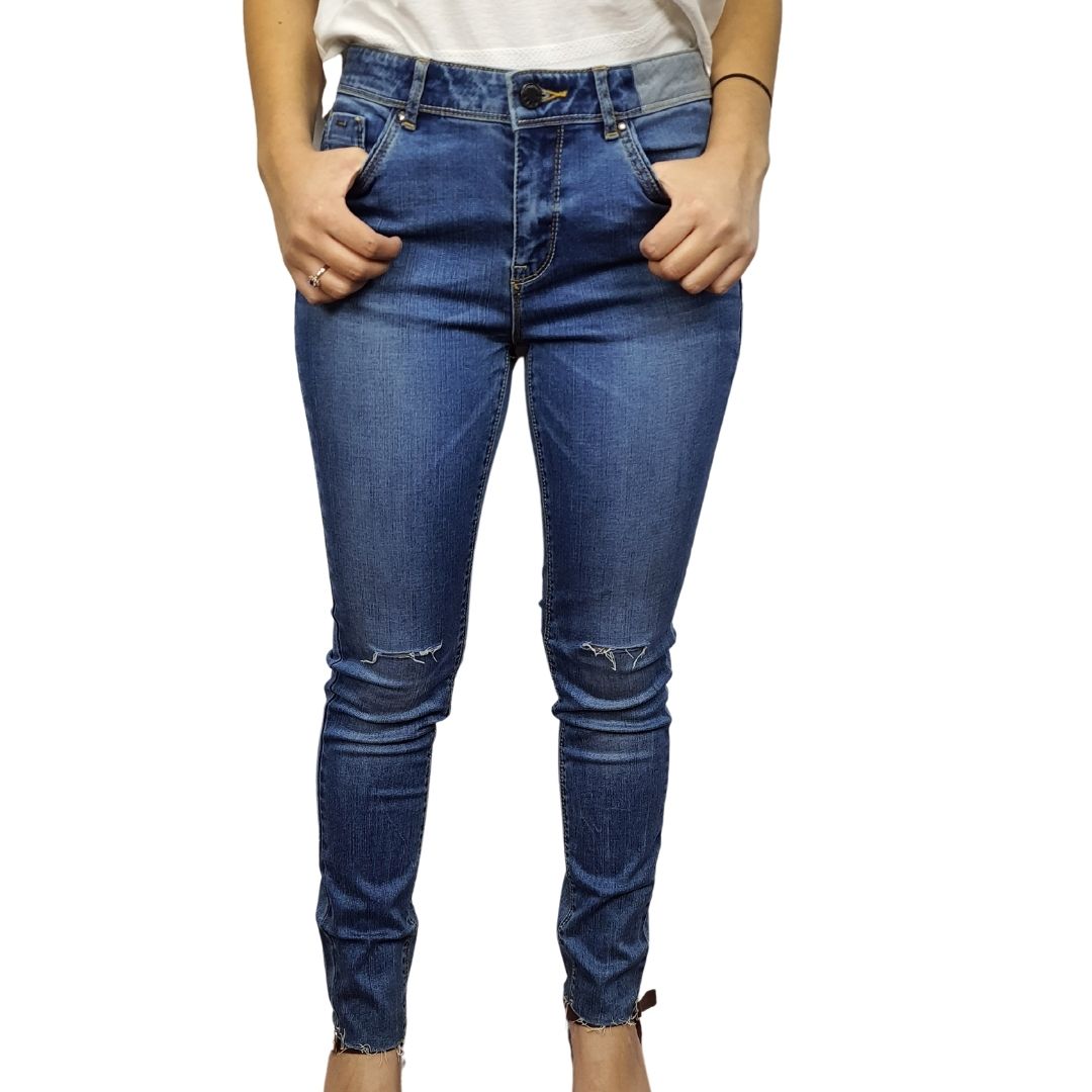 Pantalon Vero moda Azul Style GET 9/10 LW X-SLIM JEANS(NC)