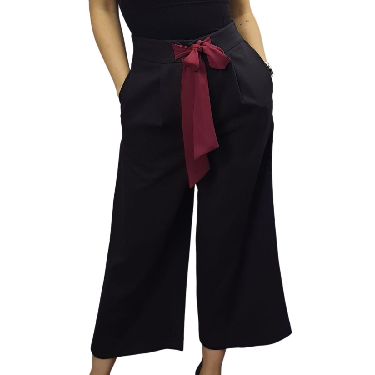 Pantalon Vero Moda Negro Style NICK 7/8 WIDE PANTS(VMC-FL)