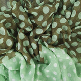 Bufanda Isaac Mizrahi Polka Dot Verde, Marron Y Pepas Blancas Icl4921P07