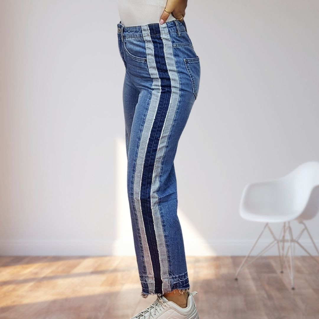 Pantalon Vero Moda Azul Style DEREK 9/10 MW STRAIGHT JEANS(NC)