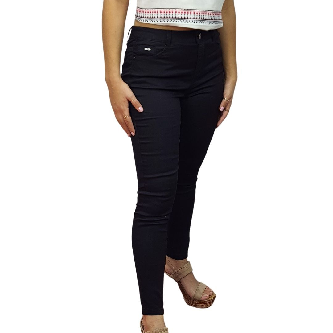 Pantalon  Vero Moda Negro  Style PROSPECT 9/10 MW X-SLIM JEANS(NR)