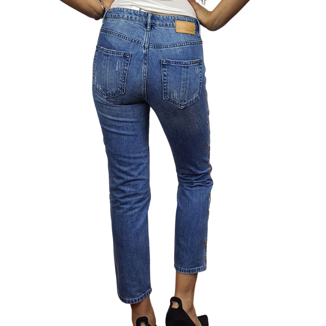 Jeans Vero Moda Azul Claro Style ANSWER 9/10 LW SLIM STRAIGHT JEANS(NC)