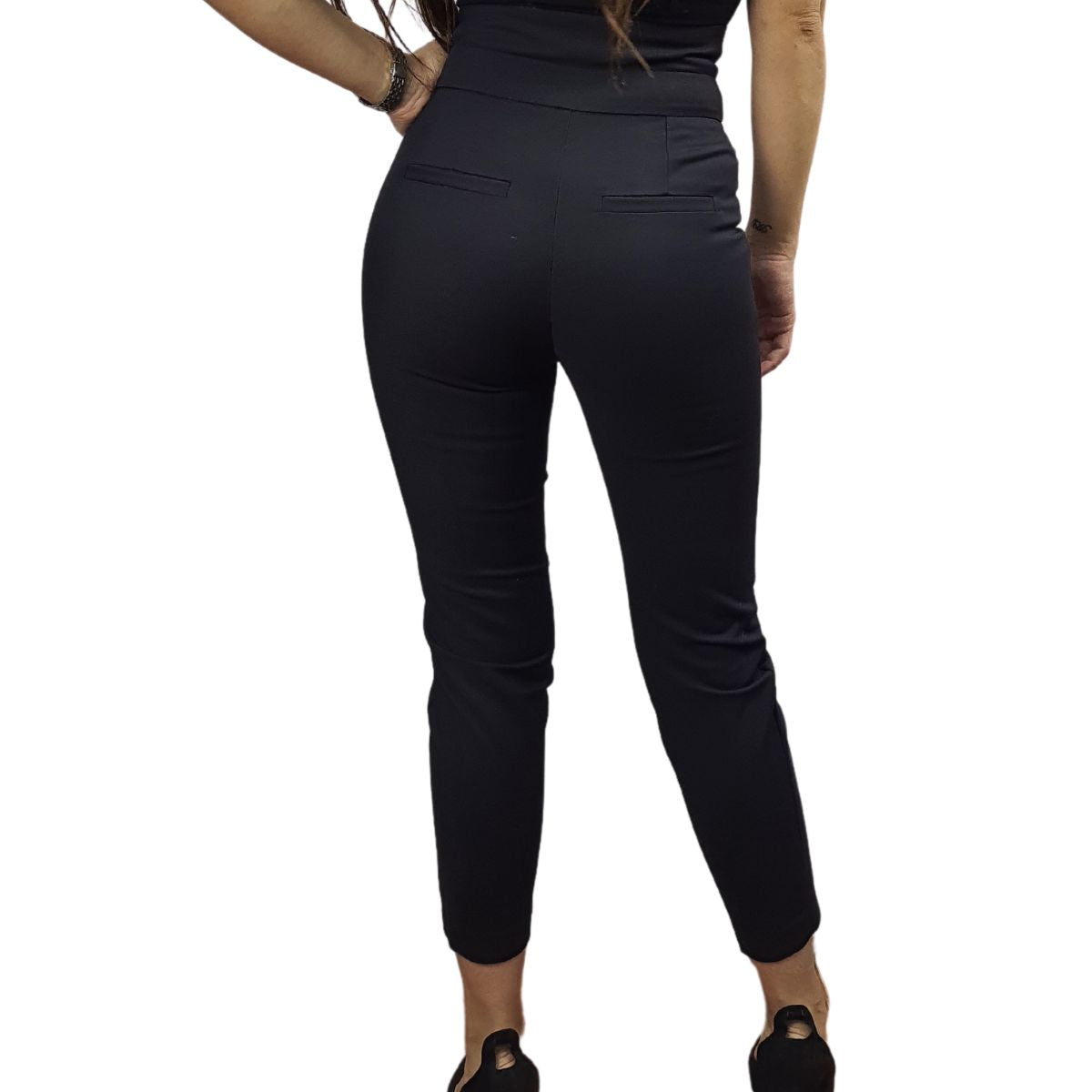 Pantalon Vero Moda Negro Style GRATE BOXER 9/10 HW SLIM PANTS(LL)