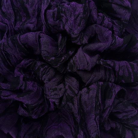 Bufanda Guess Con Diseño Negro Y Morado Fy452