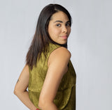 Blusa Femenina de Algodón con Cuello Cerrado PL 100